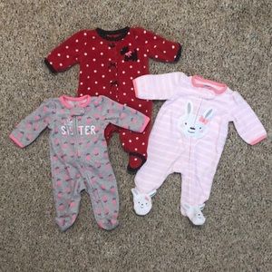 Lot of 3 winter jammies sleepers Carter’s newborn